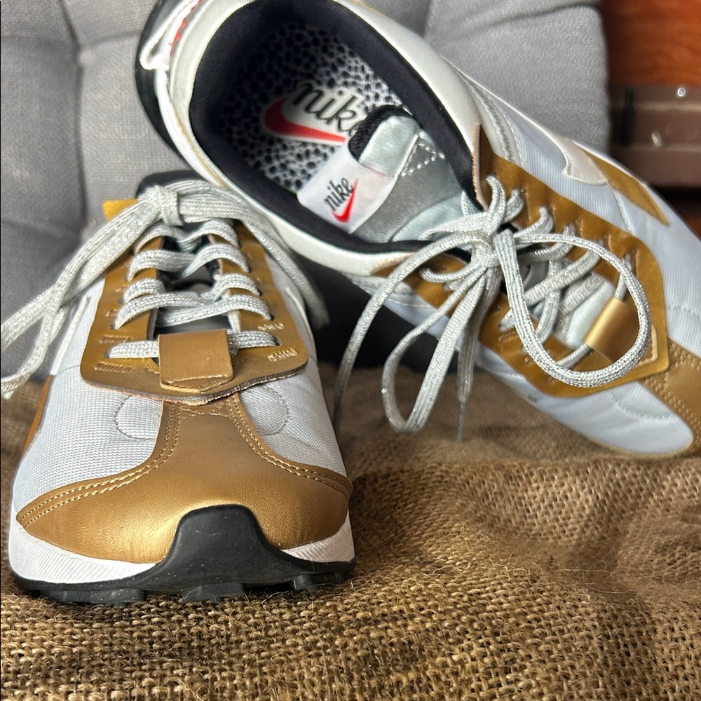 Nike Metallic Gold and Light Gray Sneakers - Picture 5 of 7